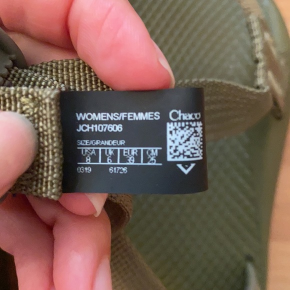Chaco Women’s Classic Sandal in military green sz8 - Picture 3 of 4